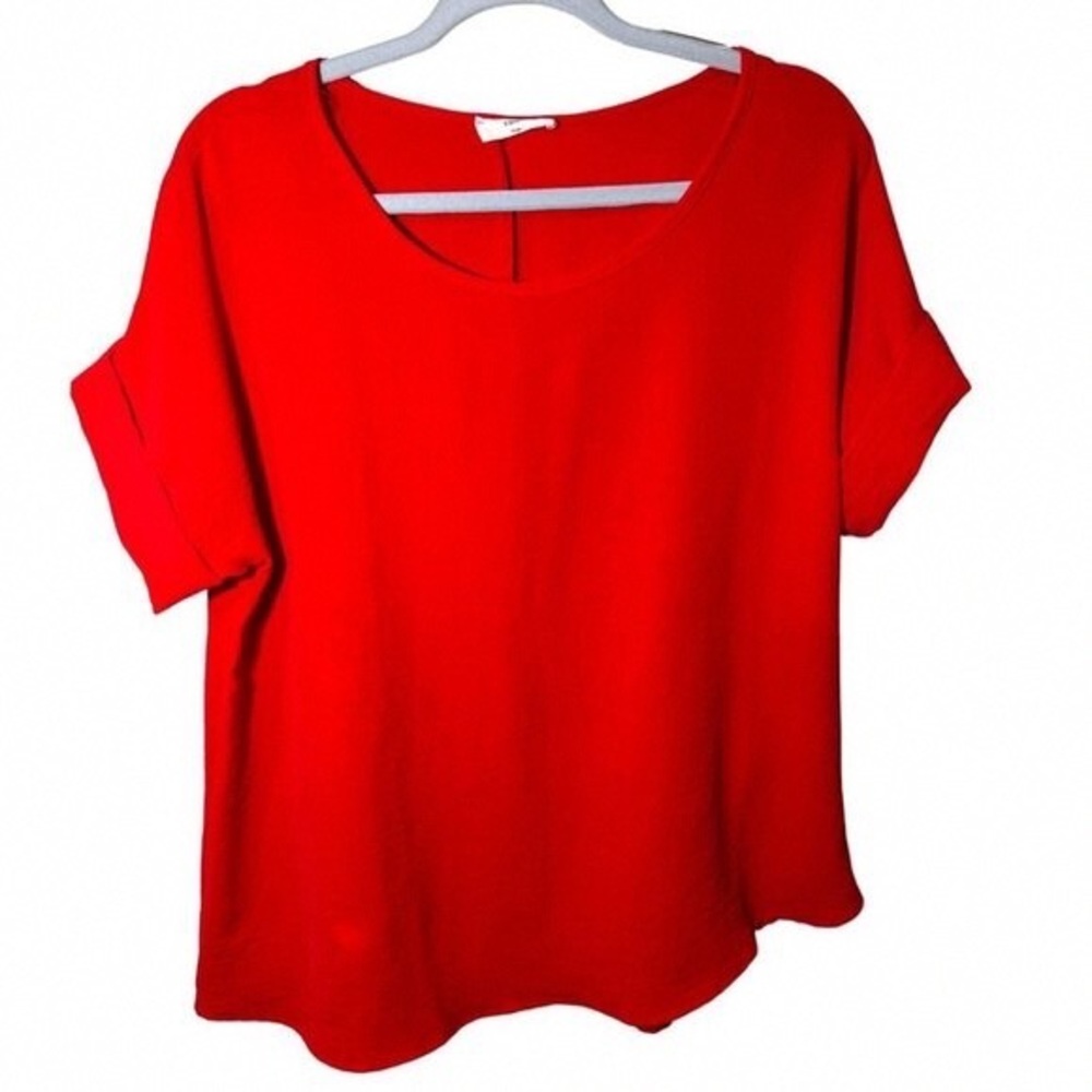 entro Women's Bright Red Short Sleeve Scoop Neck Top